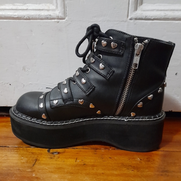 Emily 315 Demonias - Picture 3 of 5